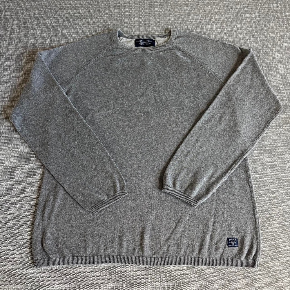 Gray Pull & Bear Sweater Mens Size XL.